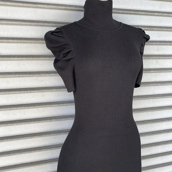Fashion Nova Mallory Sweater MIDI Turtleneck Dress Size M - Picture 9 of 16